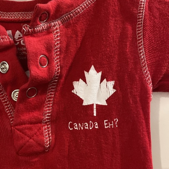 ♦️5 for $15♦️ 12-18month boy girl toddler baby footless pj Canada theme - Picture 3 of 7